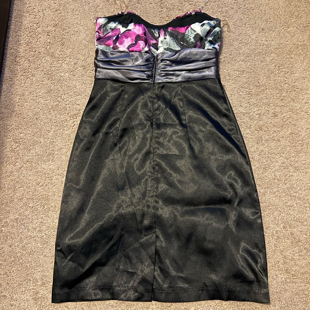 Strapless satin dress - Picture 2 of 2